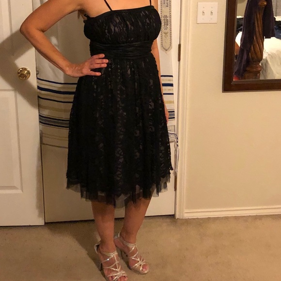 Black lace cocktail dress - Picture 5 of 5